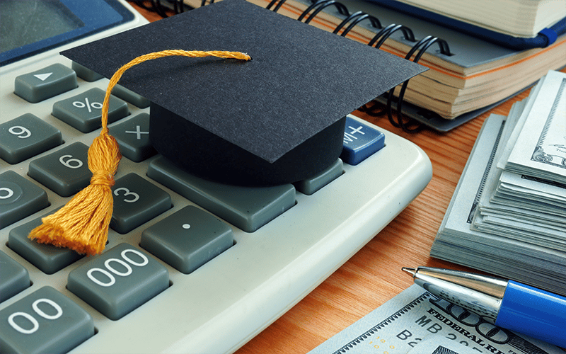 BECAS-PARA-ESTUDIAR-FUERA-DEL-PAIS-1