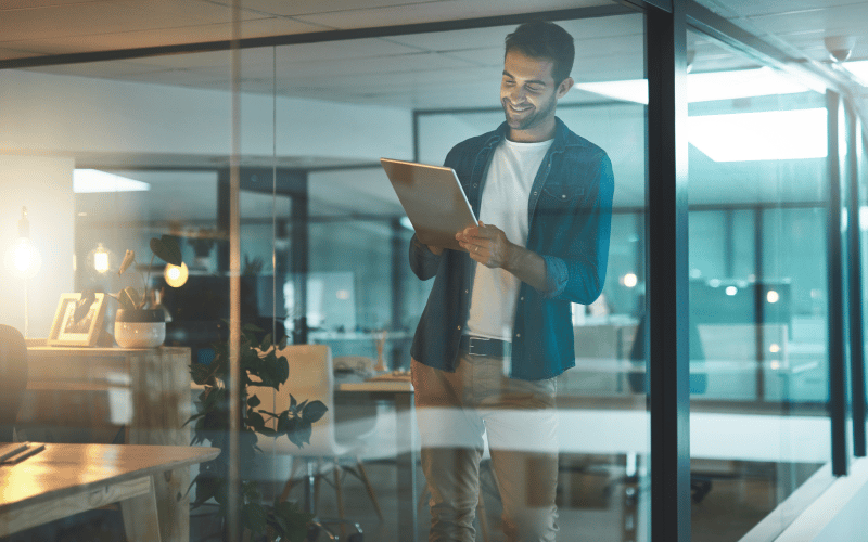 Por qué estudiar negocios digitales es clave para tu crecimiento profesional