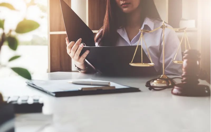 objetivos-de-la-especializacion-en-derechos-humanos
