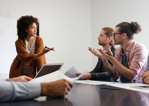 Salario de un Gerente de Negocios Digitales: cifras 2026